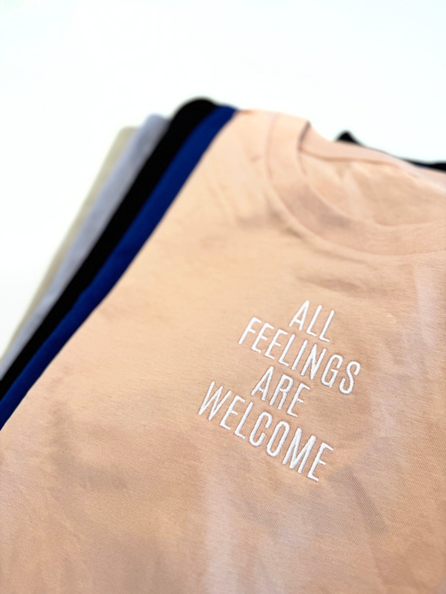 Organic T-Shirt ALL FEELINGS ARE WELCOME Stick | unisex | Schwarz - Studio Schön®