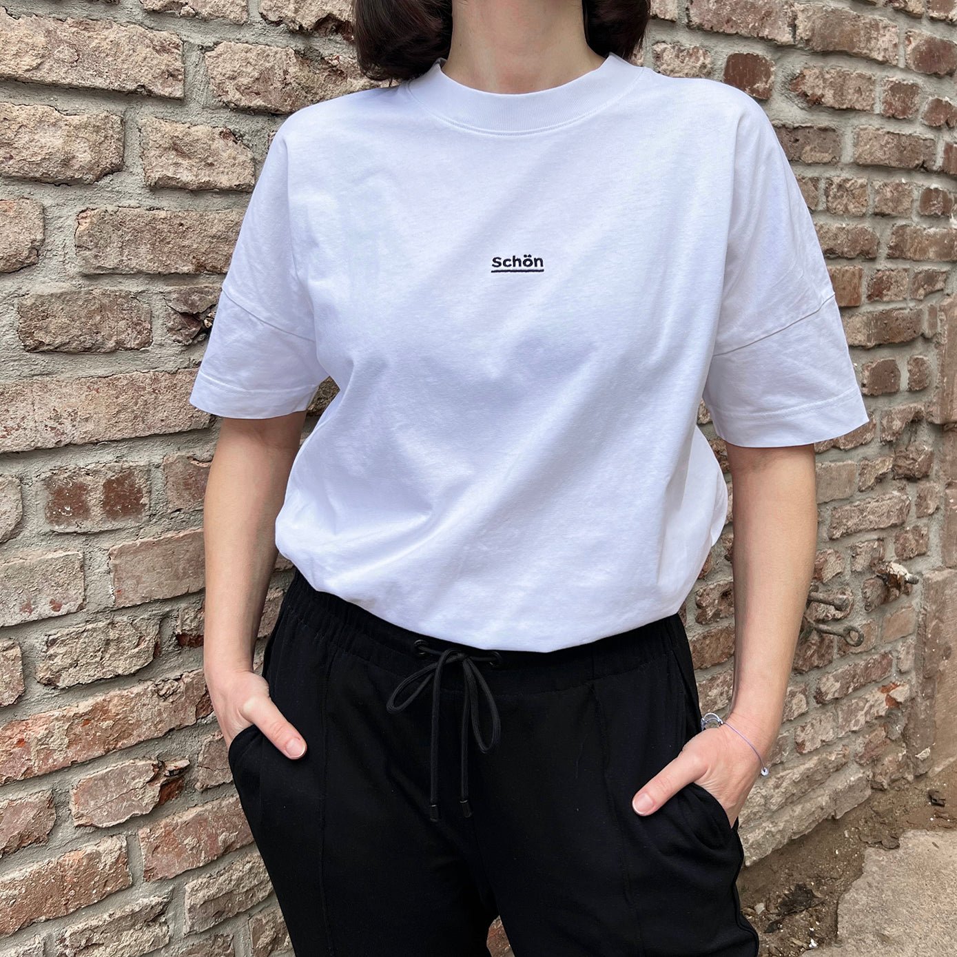 Organic Oversize T-Shirt Beautiful Embroidery unisex White