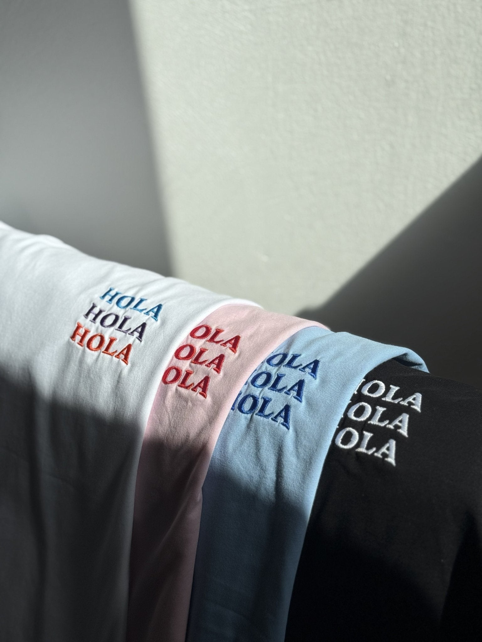 Organic T-Shirt HOLA Stick | unisex | Rosa - Studio Schön®