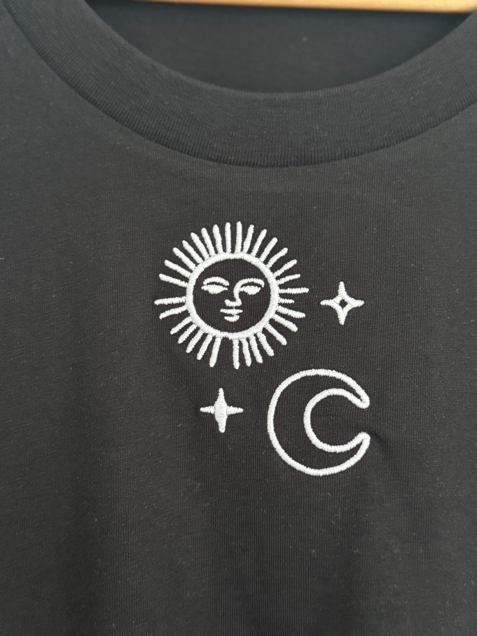 Organic T-Shirt SONNE MOND STERNE Stick | unisex | Schwarz - Studio Schön®